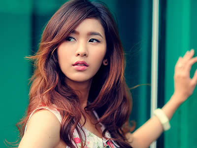 五招让男人对你无法自拔爱上你!