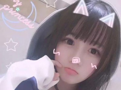 男人堆里的万人迷都这样发朋友圈!