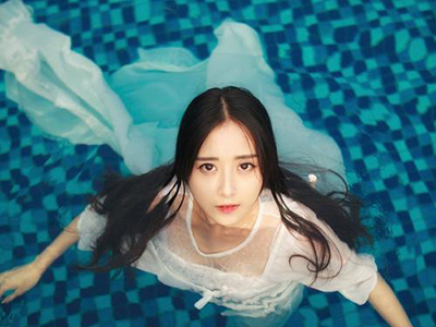 学会这样做,可以制造你们已经熟识很久了的感觉