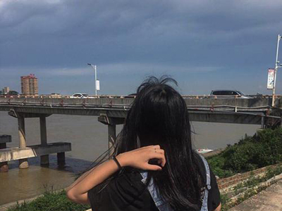 你是什么时候发现你不爱他了?