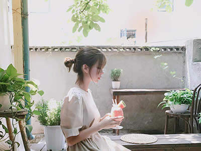 撩凯子技巧:什么样的女生最受欢迎