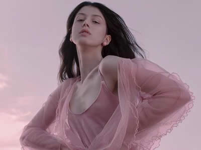 办公室的恋爱中,男女谁更喜欢主动?