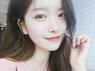 和刚认识的男生聊天,要注意这三点