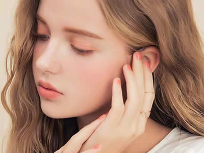 撩凯子:暧昧期如何让男人更爱你