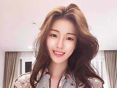 女生谈恋爱应该如何正确对待男友的情史?