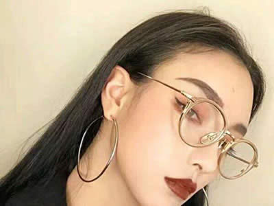 如何钓凯子给你花钱?钓凯子很厉害的女人有哪些技巧?