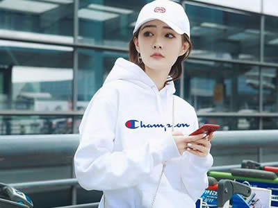 男生认真追女生的表现有哪些?怎么判断男生是不是认真的追自己?