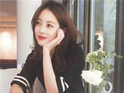 男生对追他的女生有什么看法?女生主动追男生可以吗?