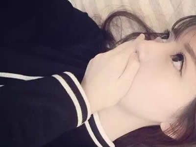 有很多女生追的男生自己可以追他吗?自己长得不好可以追很好的男生吗?