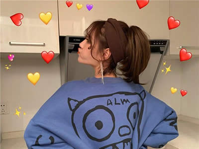 女生不要主动追男生对吗?女生要不要倒追男生?